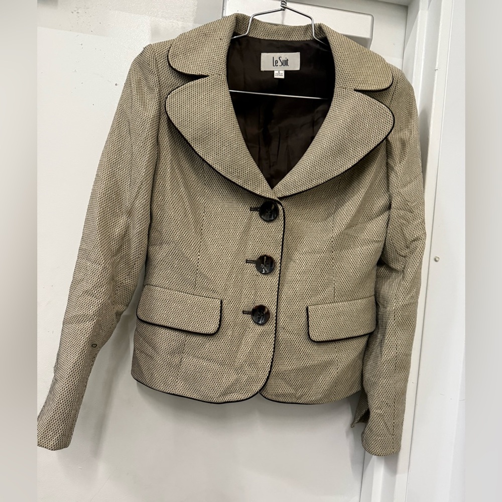 Le suit Women's Beige Blazer Jacket